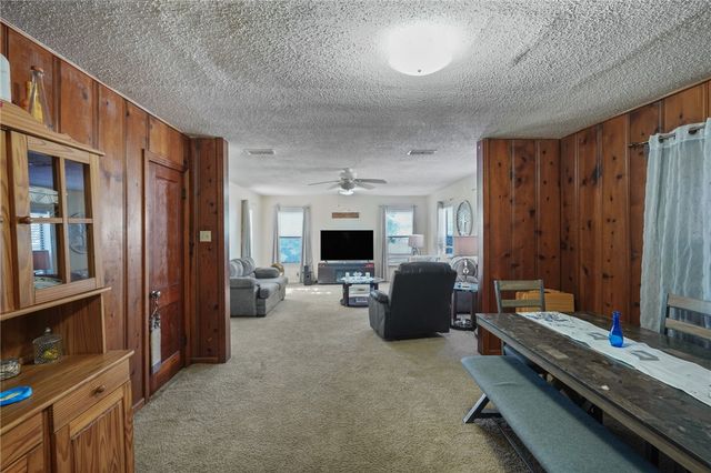 404 Louise St, Orange Grove, TX 78372
