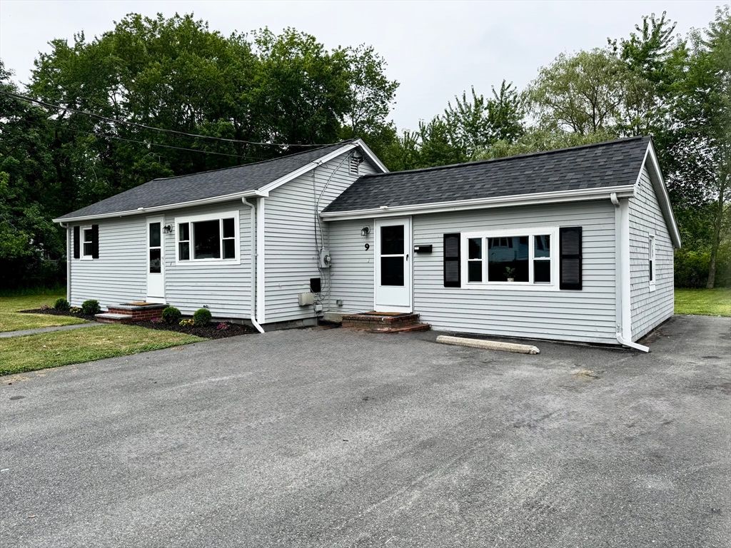 9 Bliss St, Taunton, MA 02780