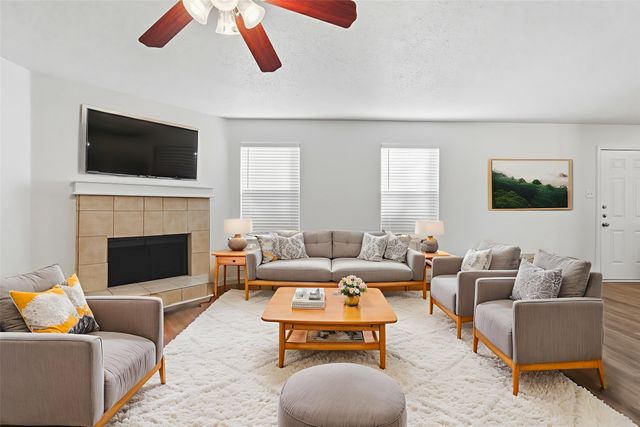 5500 Costa Mesa Drive, Fort Worth, TX 76244