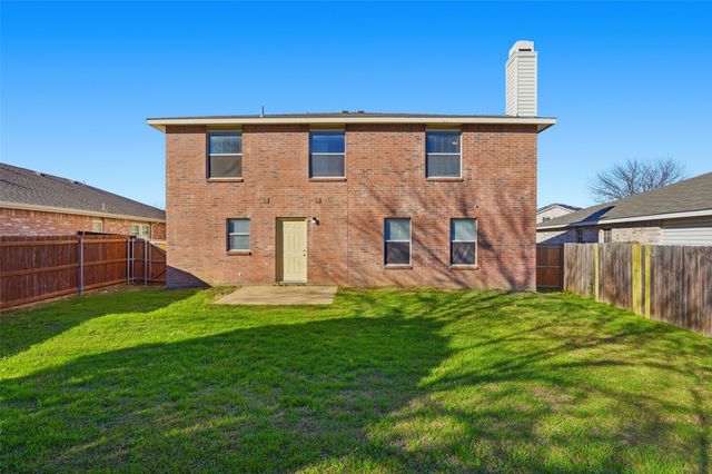 5500 Costa Mesa Drive, Fort Worth, TX 76244