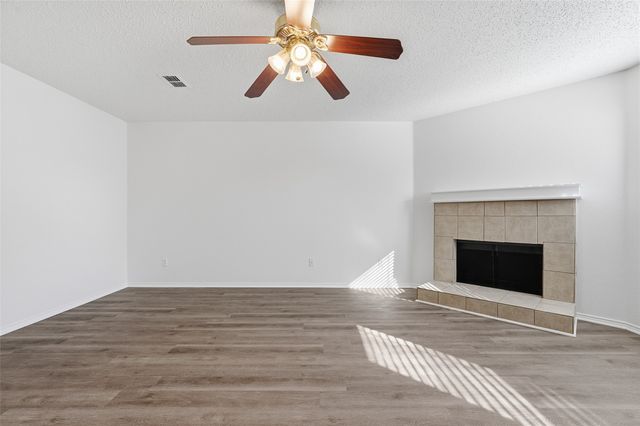 5500 Costa Mesa Drive, Fort Worth, TX 76244