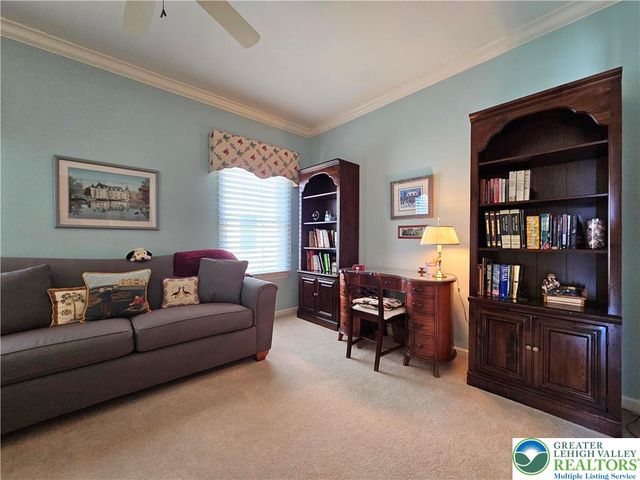 35 Inverness Lane, Palmer Twp, PA 18045