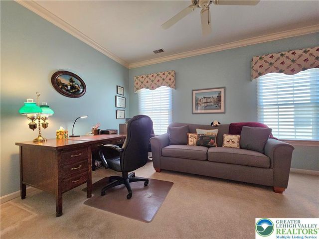 35 Inverness Lane, Palmer Twp, PA 18045