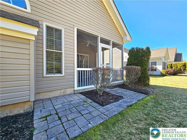 35 Inverness Lane, Palmer Twp, PA 18045