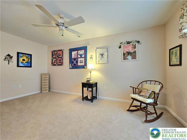 35 Inverness Lane, Palmer Twp, PA 18045