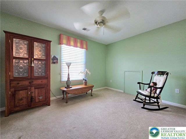 35 Inverness Lane, Palmer Twp, PA 18045