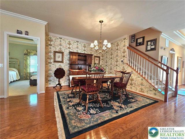 35 Inverness Lane, Palmer Twp, PA 18045