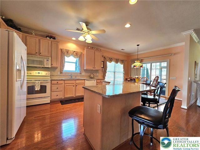 35 Inverness Lane, Palmer Twp, PA 18045