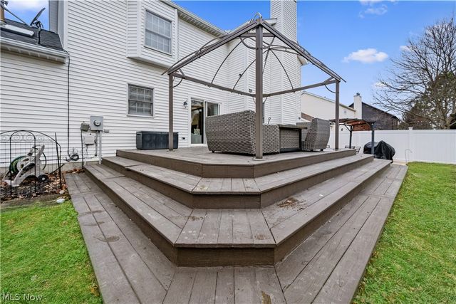 994 Countryside Drive, Medina, OH 44256