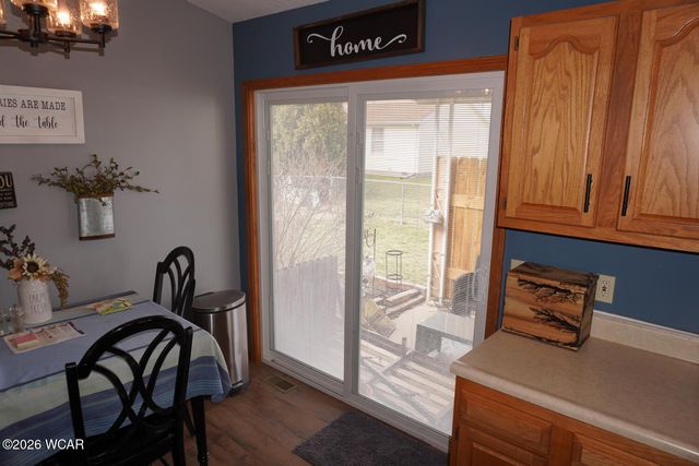 917 Sunrise Drive, Wapakoneta, OH 45895