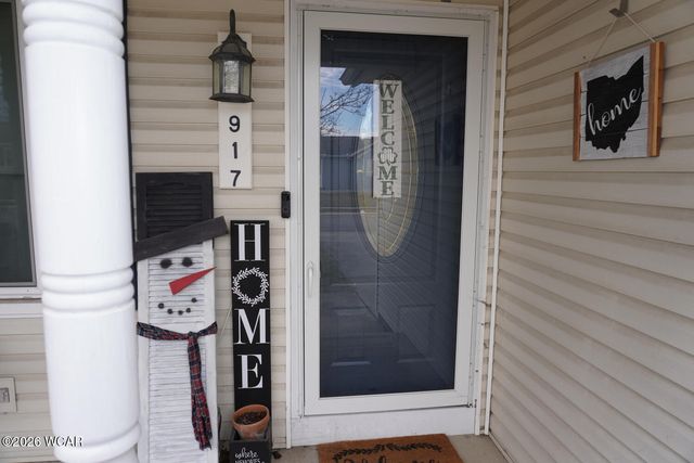 917 Sunrise Drive, Wapakoneta, OH 45895