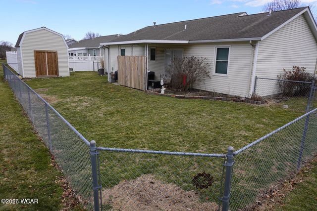 917 Sunrise Drive, Wapakoneta, OH 45895