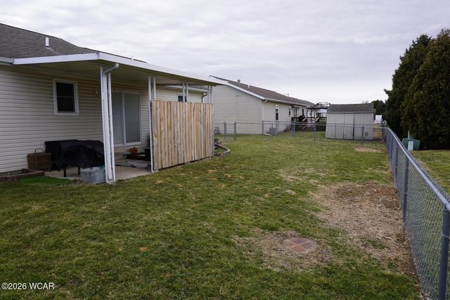 917 Sunrise Drive, Wapakoneta, OH 45895