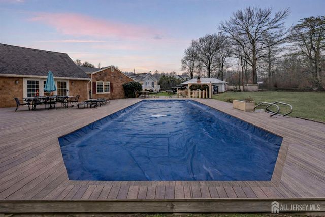 402 Main Street, Manalapan, NJ 07726