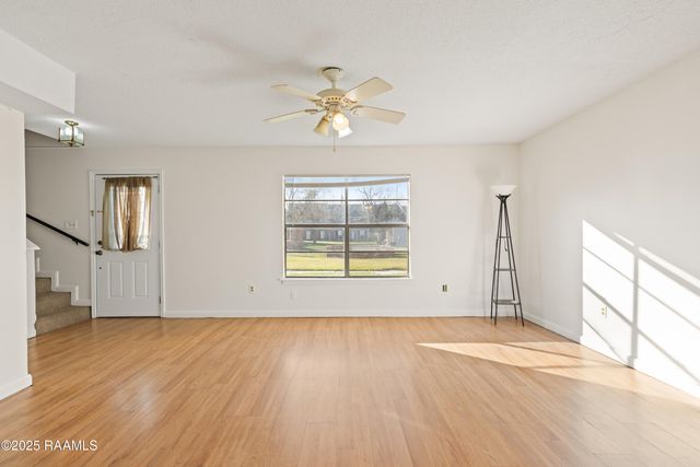 206 Dublin Circle E, Lafayette, LA 70506