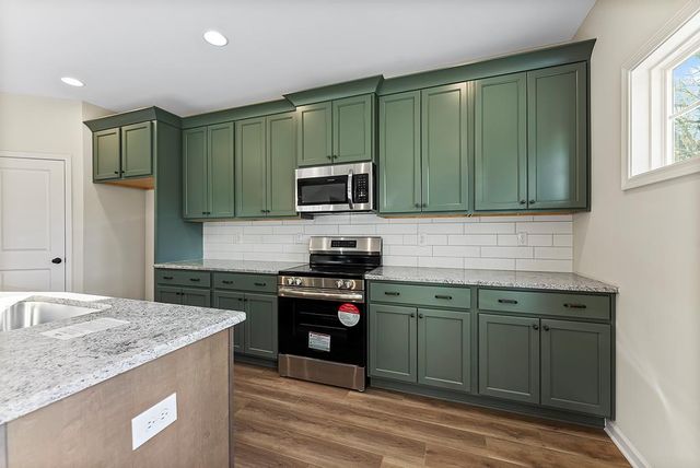 575 Mountain View Road, Hamilton, GA 31811
