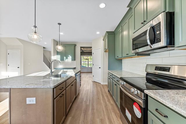 575 Mountain View Road, Hamilton, GA 31811