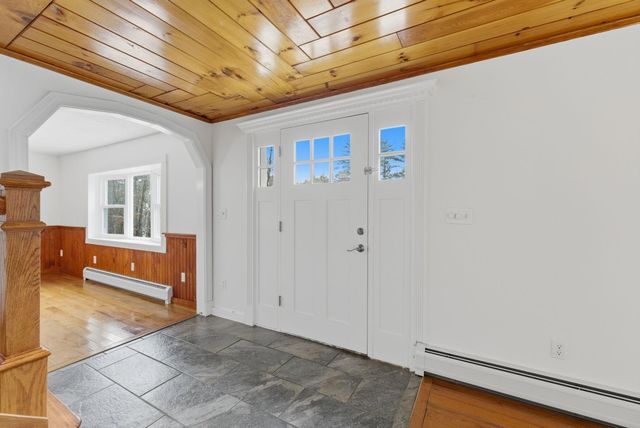 532 Frank C Gilman Highway, Alton, NH 03809