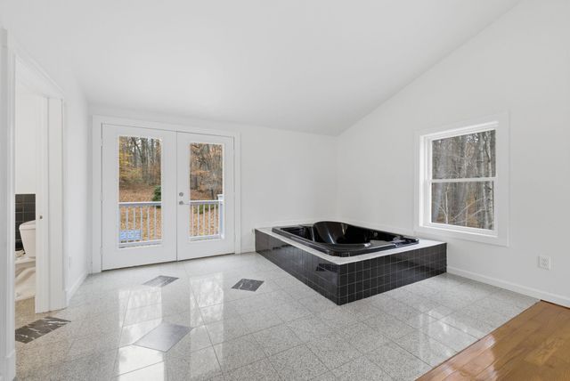 532 Frank C Gilman Highway, Alton, NH 03809