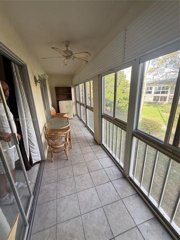 2613 Nassau Bnd D2, Coconut Creek, FL 33066