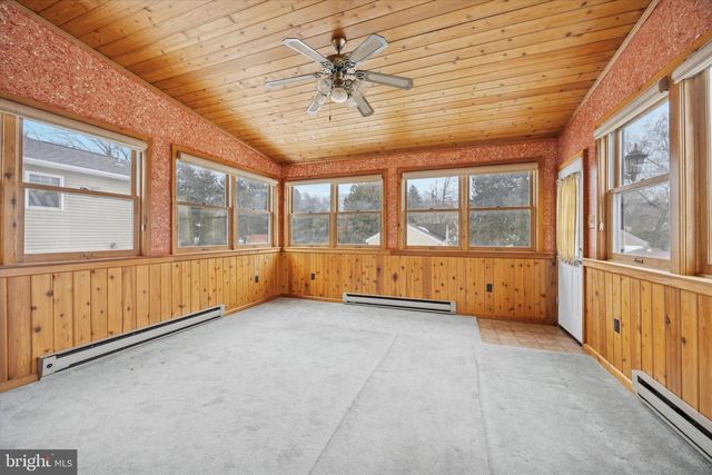 4052 CENTER AVE, Lafayette Hill, PA 19444