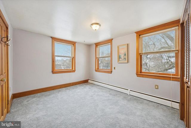 4052 CENTER AVE, Lafayette Hill, PA 19444