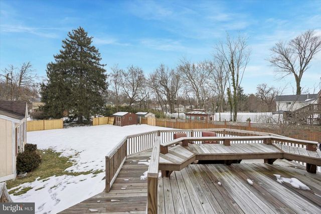 4052 CENTER AVE, Lafayette Hill, PA 19444