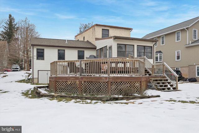 4052 CENTER AVE, Lafayette Hill, PA 19444