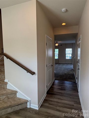7411 Red Mulberry Way, Charlotte, NC 28273