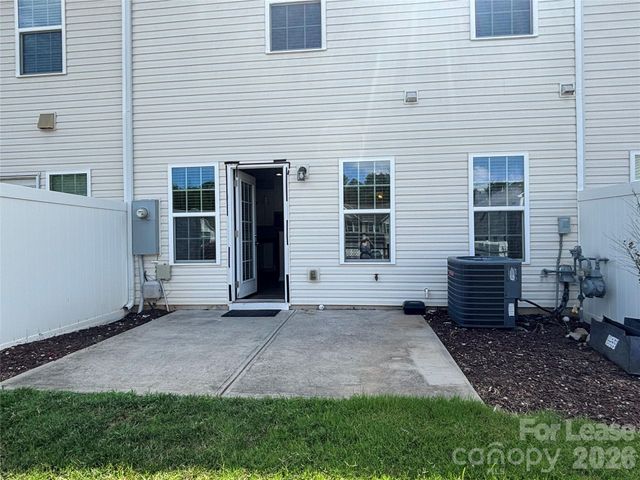 7411 Red Mulberry Way, Charlotte, NC 28273