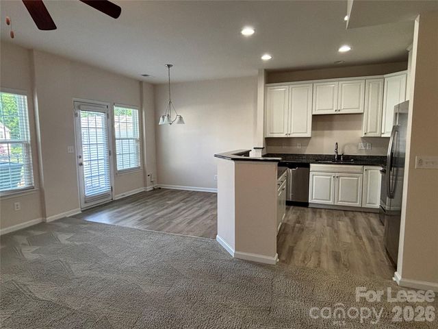 7411 Red Mulberry Way, Charlotte, NC 28273