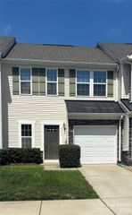 7411 Red Mulberry Way, Charlotte, NC 28273