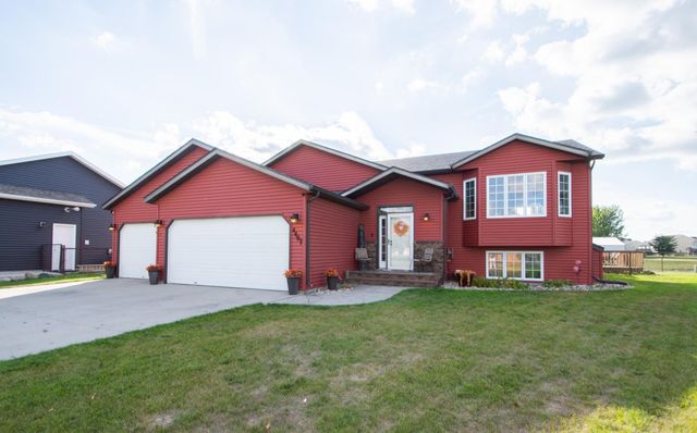 4407 15th Street S, Moorhead, MN 56560