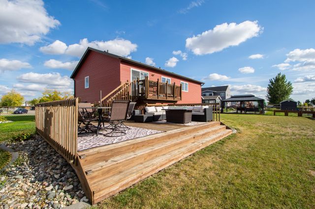 4407 15th Street S, Moorhead, MN 56560