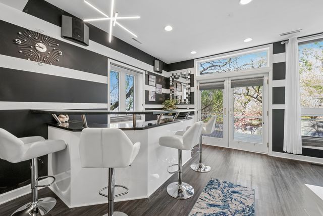 6112 Pleasant View, Cary, IL 60013