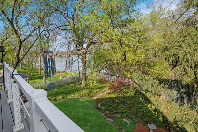 6112 Pleasant View, Cary, IL 60013
