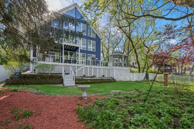 6112 Pleasant View, Cary, IL 60013