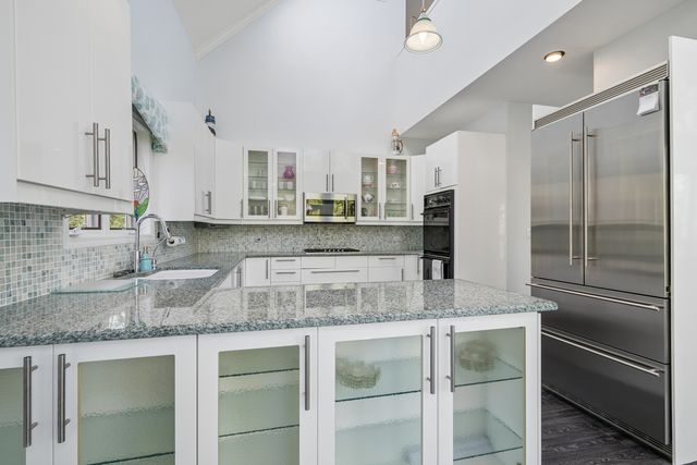 6112 Pleasant View, Cary, IL 60013