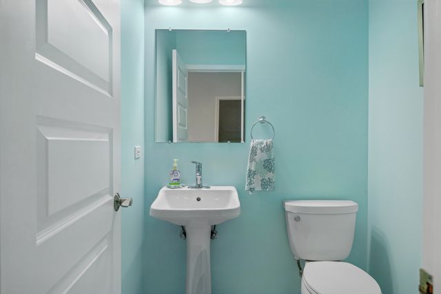 6112 Pleasant View, Cary, IL 60013