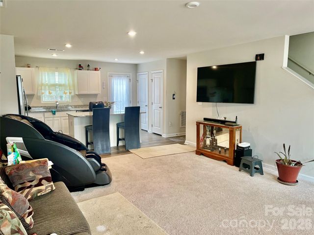 171 Crownpiece Street, Troutman, NC 28166