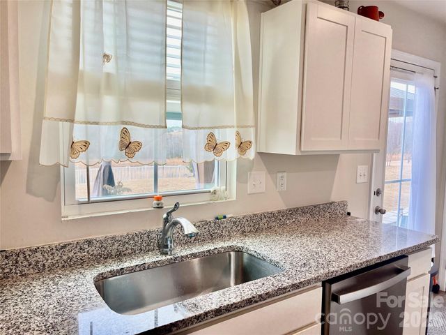 171 Crownpiece Street, Troutman, NC 28166