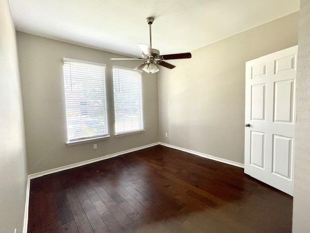 9705 Raven Lane, Irving, TX 75063