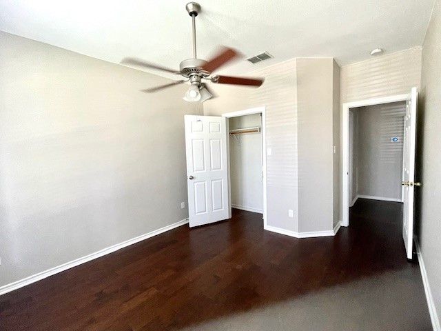 9705 Raven Lane, Irving, TX 75063
