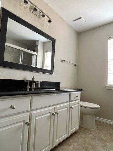 9705 Raven Lane, Irving, TX 75063