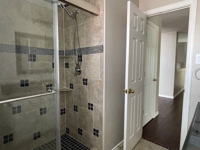 9705 Raven Lane, Irving, TX 75063