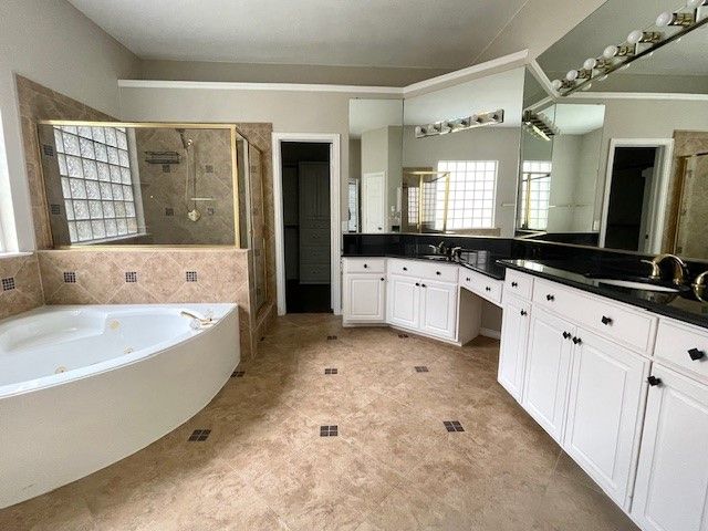 9705 Raven Lane, Irving, TX 75063