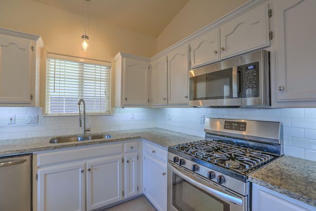 7215 Tricia Road NE, Albuquerque, NM 87113