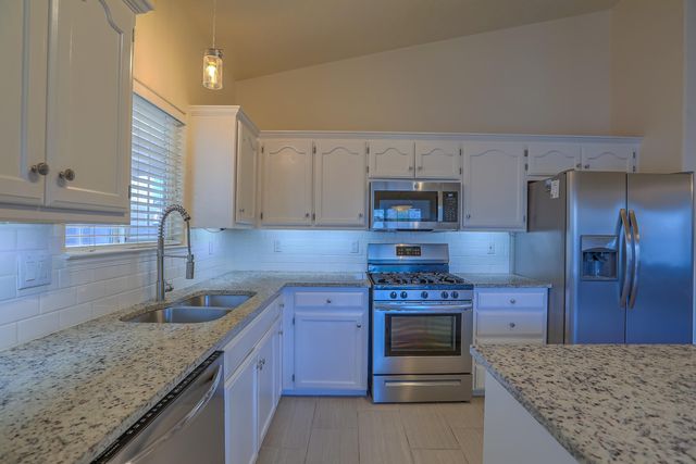 7215 Tricia Road NE, Albuquerque, NM 87113