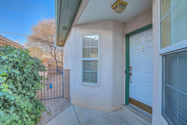 7215 Tricia Road NE, Albuquerque, NM 87113