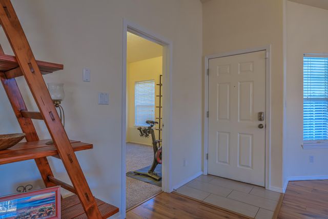 7215 Tricia Road NE, Albuquerque, NM 87113